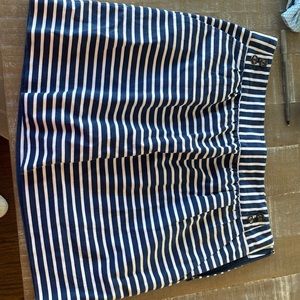 Vineyard Vines Navy stripped skirt